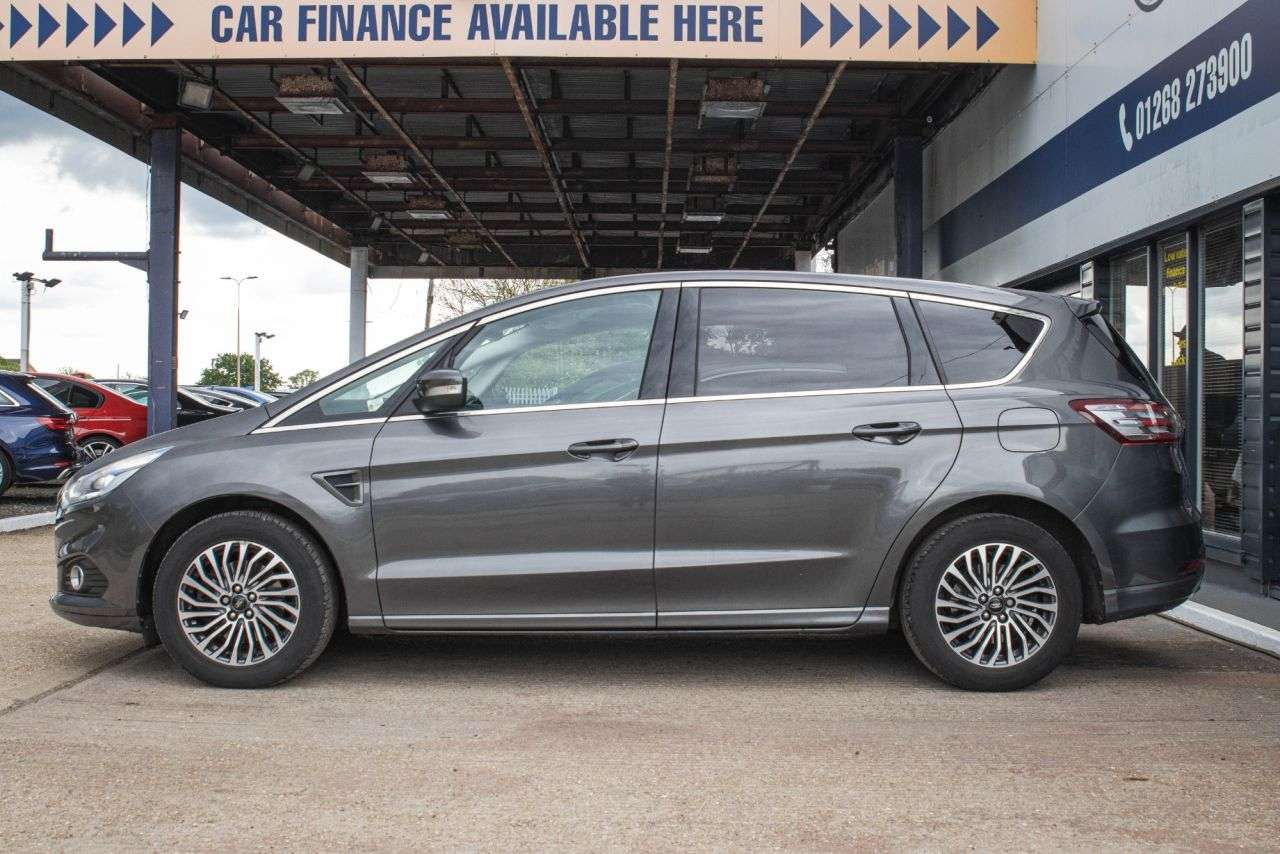 A 2019 FORD S-MAX 1.5T EcoBoost Titanium MPV 5dr Petrol Manual Euro 6 (s/s) (165 ps) PARKING A 2019 FORD S-MAX 1.5T EcoBoost Titanium MPV 5dr Petrol Manual Euro 6 (s/s) (165 ps) PARKING