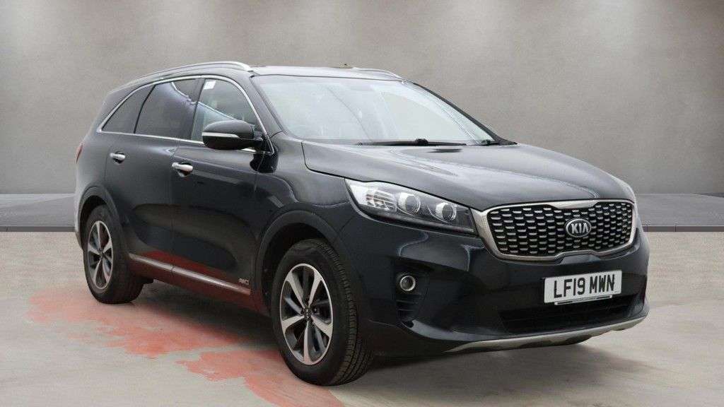 A 2019 KIA SORENTO 2.2 CRDi KX-2 SUV 5dr Diesel Manual AWD Euro 6 (s/s) (197 bhp) A 2019 KIA SORENTO 2.2 CRDi KX-2 SUV 5dr Diesel Manual AWD Euro 6 (s/s) (197 bhp)