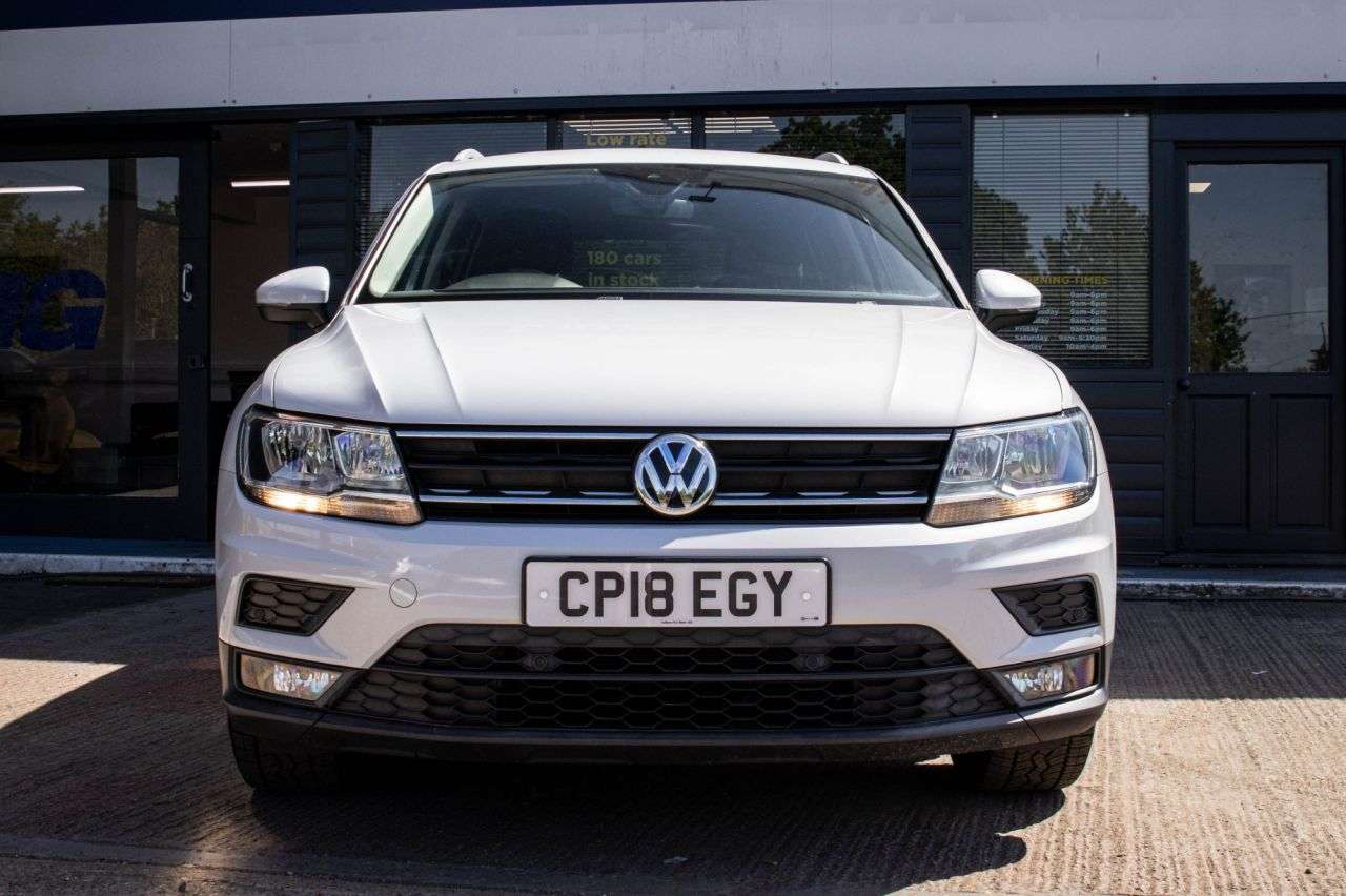 A 2018 VOLKSWAGEN TIGUAN 1.4 TSI SE Navigation SUV 5dr Petrol Manual Euro 6 (s/s) (125 ps) FULL MAIN A 2018 VOLKSWAGEN TIGUAN 1.4 TSI SE Navigation SUV 5dr Petrol Manual Euro 6 (s/s) (125 ps) FULL MAIN