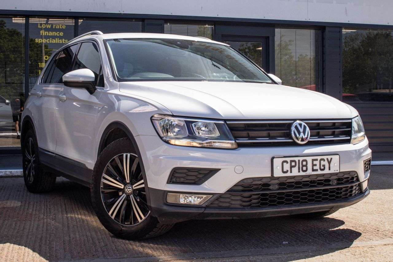 A 2018 VOLKSWAGEN TIGUAN 1.4 TSI SE Navigation SUV 5dr Petrol Manual Euro 6 (s/s) (125 ps) FULL MAIN A 2018 VOLKSWAGEN TIGUAN 1.4 TSI SE Navigation SUV 5dr Petrol Manual Euro 6 (s/s) (125 ps) FULL MAIN
