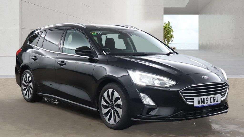 A 2019 FORD FOCUS 1.0T EcoBoost Zetec Estate 5dr Petrol Manual Euro 6 | 2 KEYS | DIAMOND CUT A 2019 FORD FOCUS 1.0T EcoBoost Zetec Estate 5dr Petrol Manual Euro 6 | 2 KEYS | DIAMOND CUT