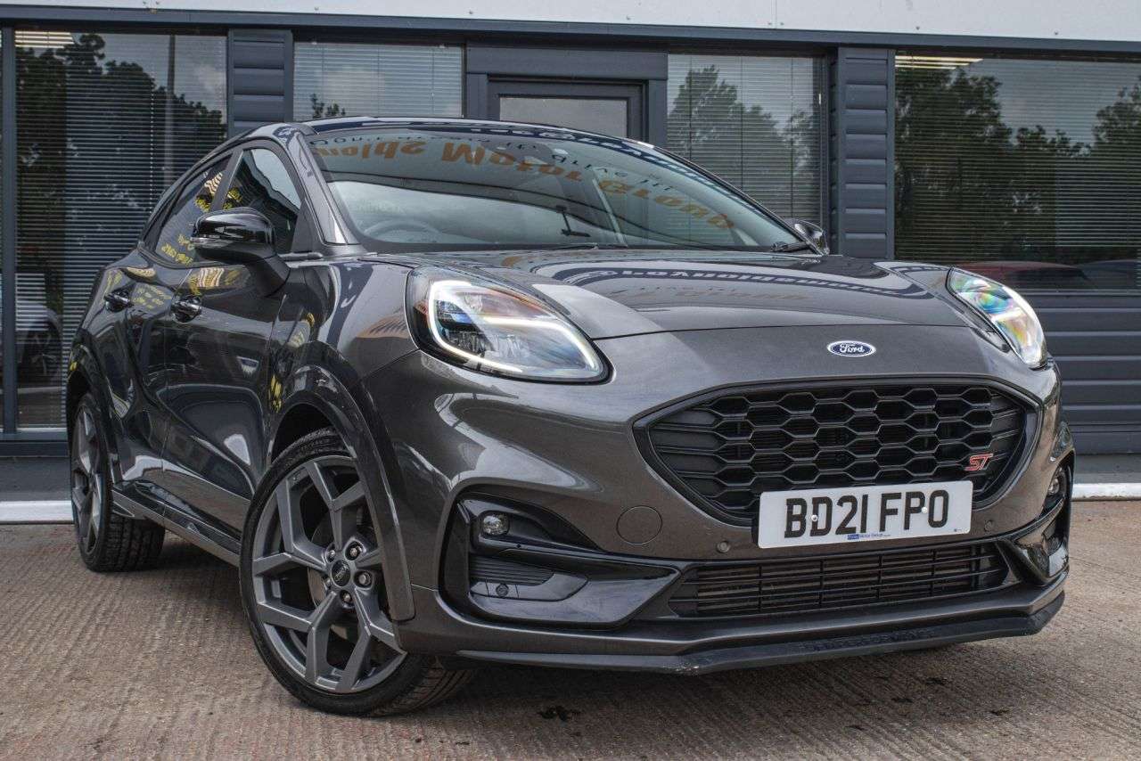 A 2021 FORD PUMA 1.5T EcoBoost ST SUV 5dr Petrol Manual Euro 6 (s/s) (200 ps) CONTRAST ROOF A 2021 FORD PUMA 1.5T EcoBoost ST SUV 5dr Petrol Manual Euro 6 (s/s) (200 ps) CONTRAST ROOF
