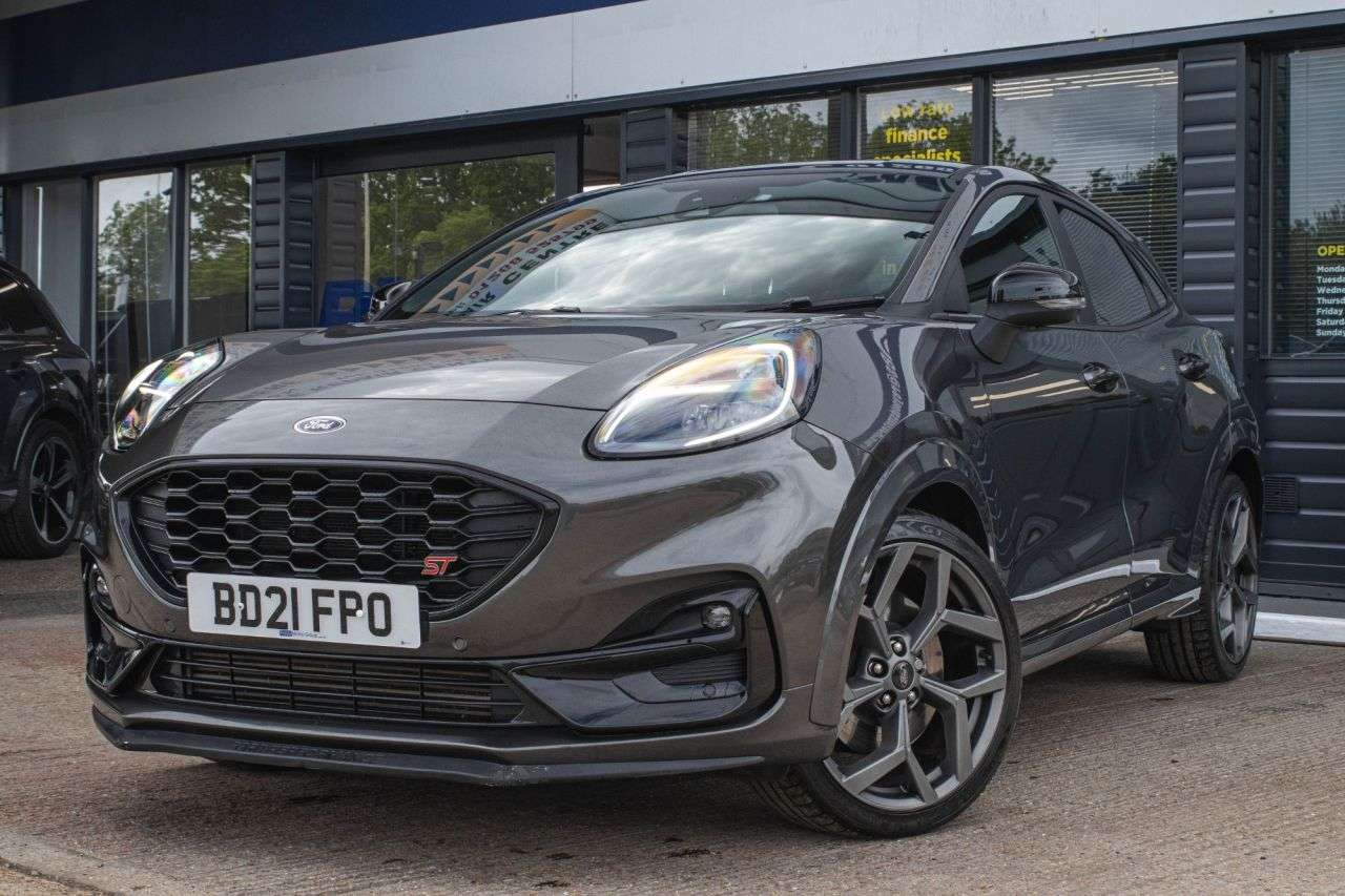 A 2021 FORD PUMA 1.5T EcoBoost ST SUV 5dr Petrol Manual Euro 6 (s/s) (200 ps) CONTRAST ROOF A 2021 FORD PUMA 1.5T EcoBoost ST SUV 5dr Petrol Manual Euro 6 (s/s) (200 ps) CONTRAST ROOF