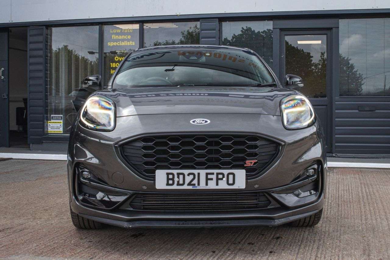 A 2021 FORD PUMA 1.5T EcoBoost ST SUV 5dr Petrol Manual Euro 6 (s/s) (200 ps) CONTRAST ROOF A 2021 FORD PUMA 1.5T EcoBoost ST SUV 5dr Petrol Manual Euro 6 (s/s) (200 ps) CONTRAST ROOF