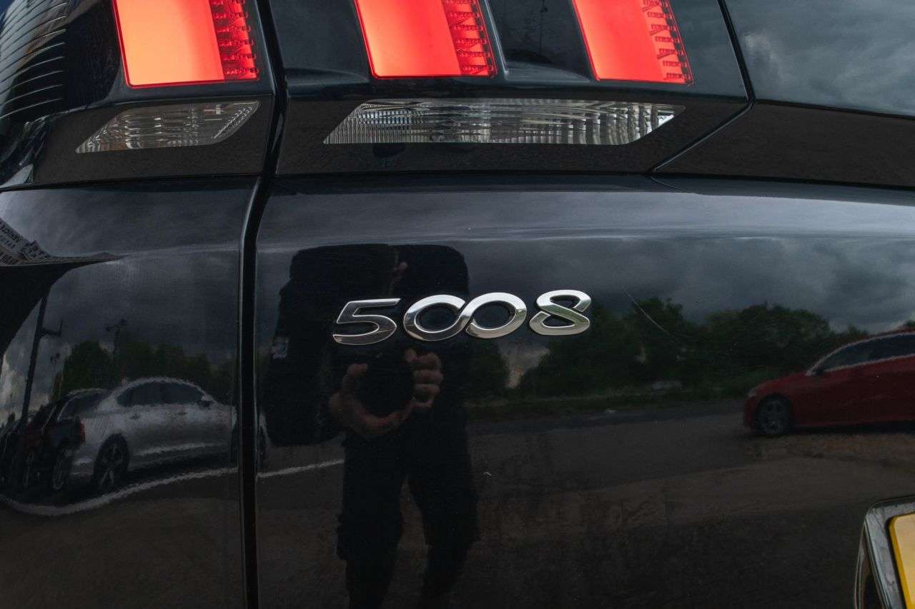 2019 PEUGEOT 5008 2019 PEUGEOT 5008