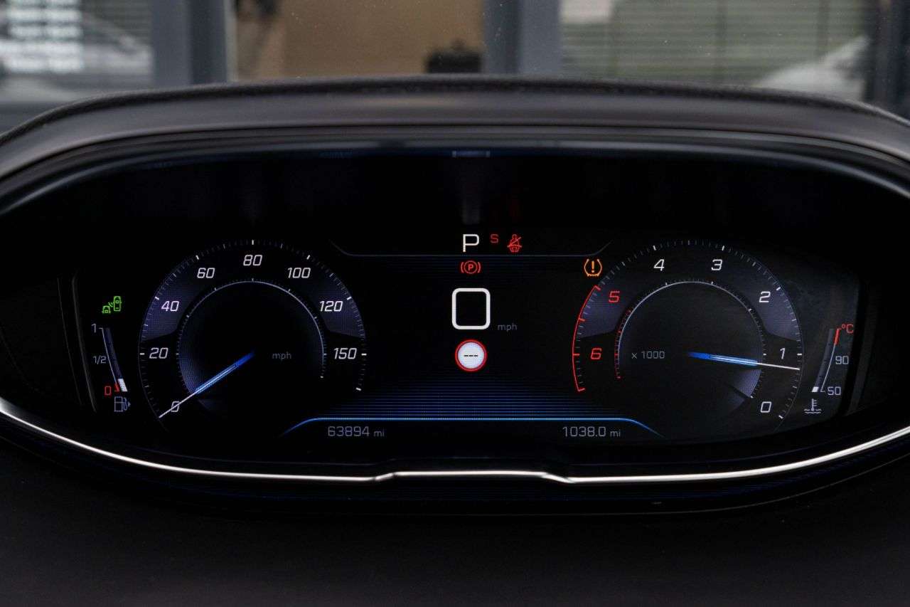 2019 PEUGEOT 5008 2019 PEUGEOT 5008