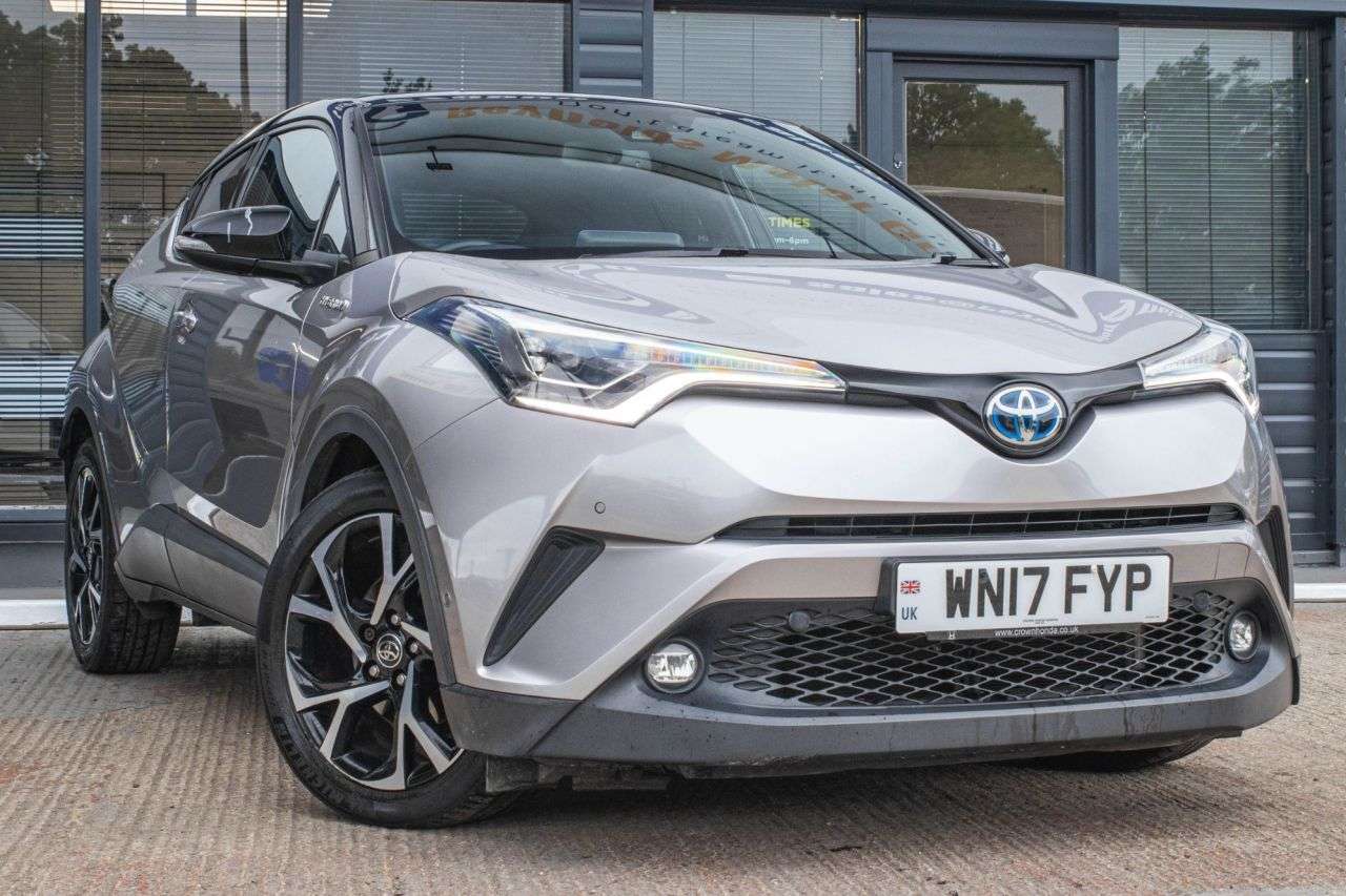 A 2017 TOYOTA C-HR 1.8 VVT-h Dynamic SUV 5dr Petrol Hybrid CVT Euro 6 (s/s) (122 ps) PARKING S A 2017 TOYOTA C-HR 1.8 VVT-h Dynamic SUV 5dr Petrol Hybrid CVT Euro 6 (s/s) (122 ps) PARKING S