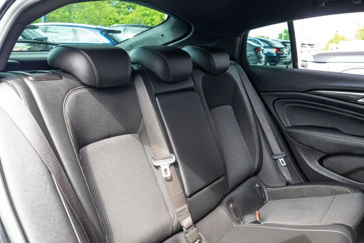 2017 VAUXHALL INSIGNIA 2017 VAUXHALL INSIGNIA