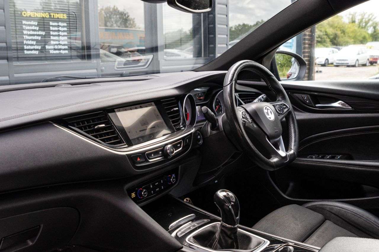 2017 VAUXHALL INSIGNIA 2017 VAUXHALL INSIGNIA