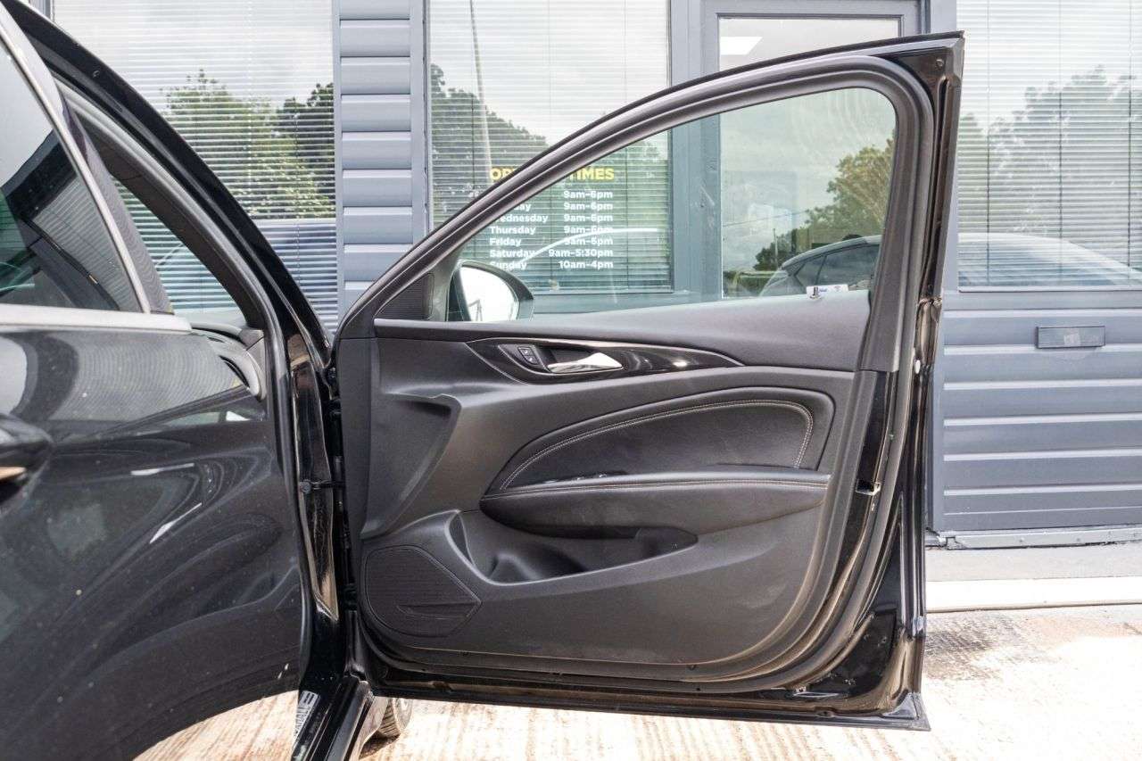 2017 VAUXHALL INSIGNIA 2017 VAUXHALL INSIGNIA