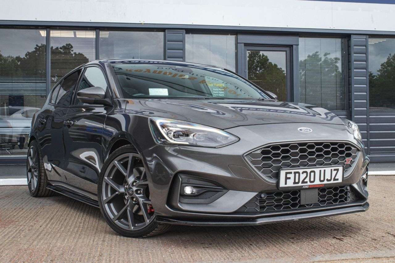 A 2020 FORD FOCUS 2.3T EcoBoost ST Hatchback 5dr Petrol Manual Euro 6 (s/s) (280 ps) HDD NAV A 2020 FORD FOCUS 2.3T EcoBoost ST Hatchback 5dr Petrol Manual Euro 6 (s/s) (280 ps) HDD NAV