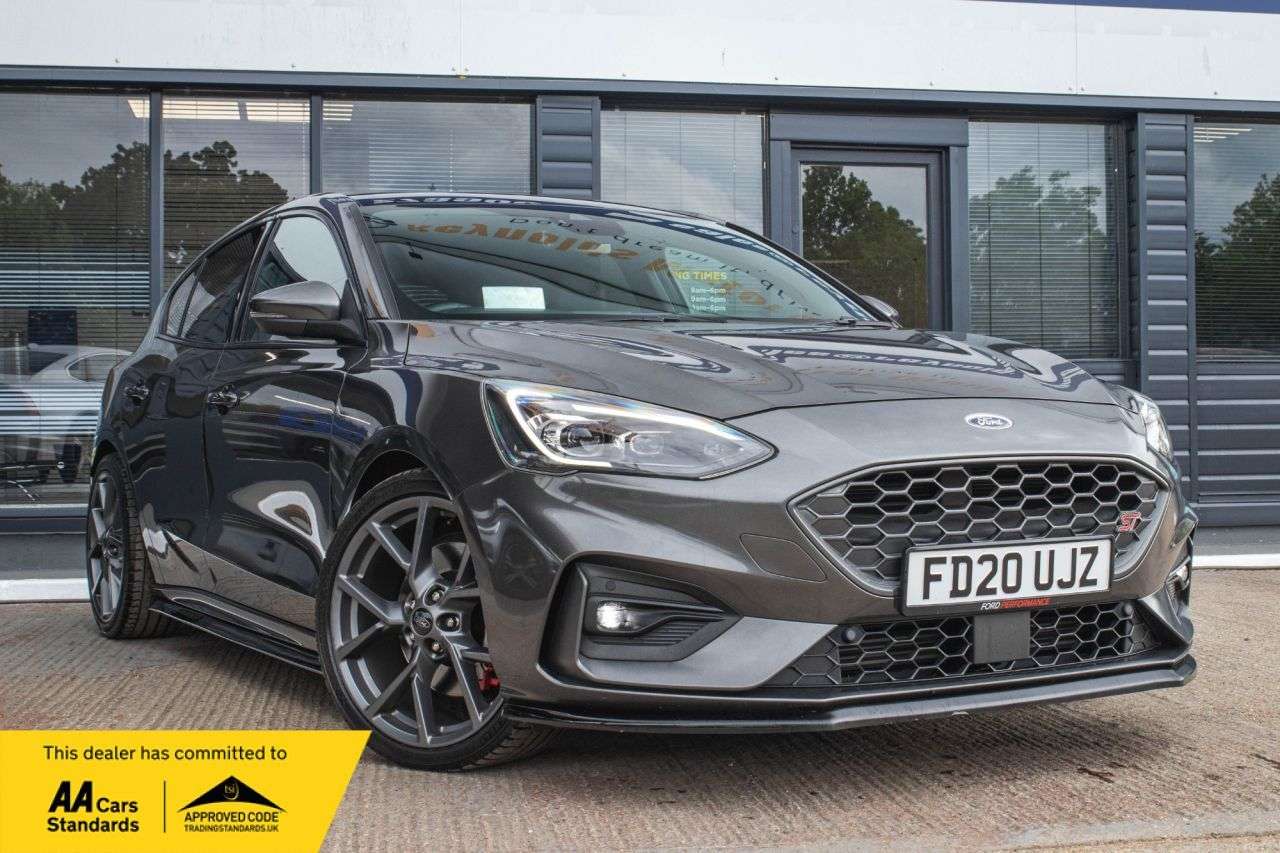 A 2020 FORD FOCUS 2.3T EcoBoost ST Hatchback 5dr Petrol Manual Euro 6 (s/s) (280 ps) HDD NAV A 2020 FORD FOCUS 2.3T EcoBoost ST Hatchback 5dr Petrol Manual Euro 6 (s/s) (280 ps) HDD NAV