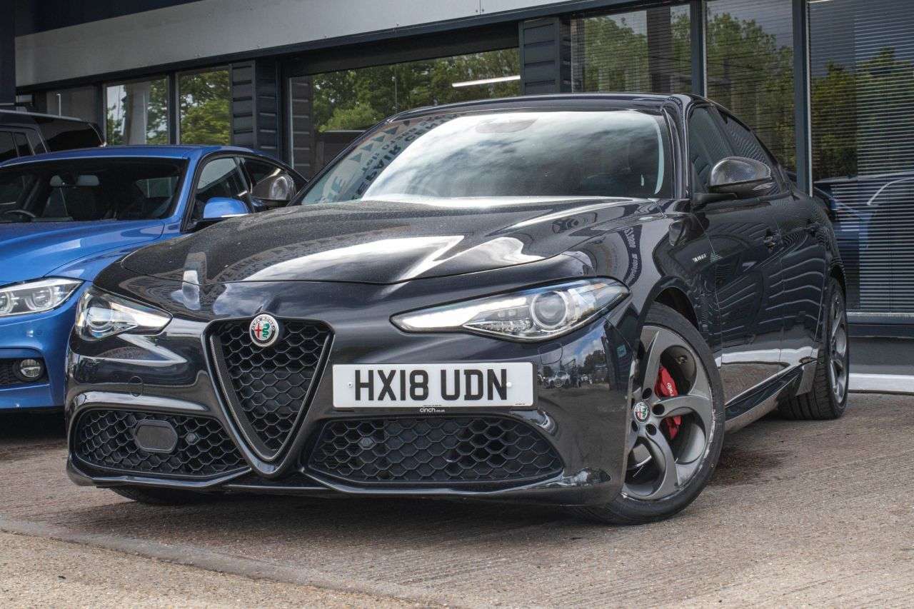A 2018 ALFA ROMEO GIULIA 2.0T Veloce Saloon 4dr Petrol Auto Euro 6 (s/s) (280 ps) LEATHER TRIM | PER A 2018 ALFA ROMEO GIULIA 2.0T Veloce Saloon 4dr Petrol Auto Euro 6 (s/s) (280 ps) LEATHER TRIM | PER