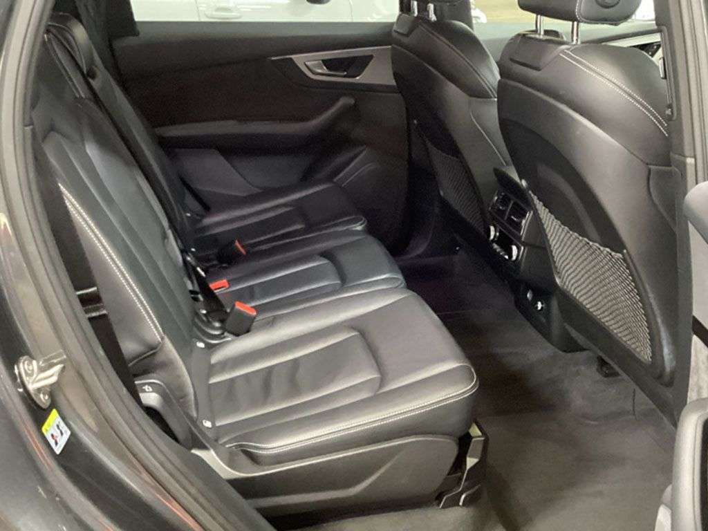 2018 AUDI SQ7 2018 AUDI SQ7