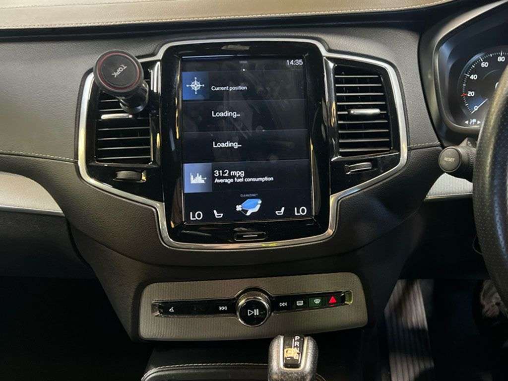 A 2018 VOLVO XC90 2.0 T6 R-Design SUV 5dr Petrol Auto 4WD Euro 6 (s/s) (310 ps) HDD NAV | HAL A 2018 VOLVO XC90 2.0 T6 R-Design SUV 5dr Petrol Auto 4WD Euro 6 (s/s) (310 ps) HDD NAV | HAL