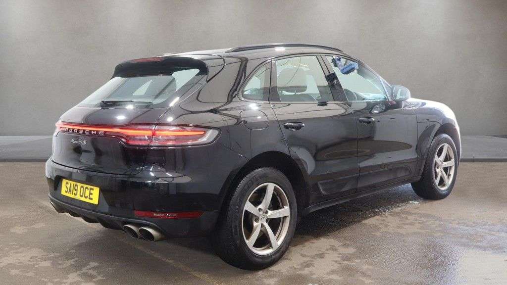 2019 PORSCHE MACAN 2019 PORSCHE MACAN