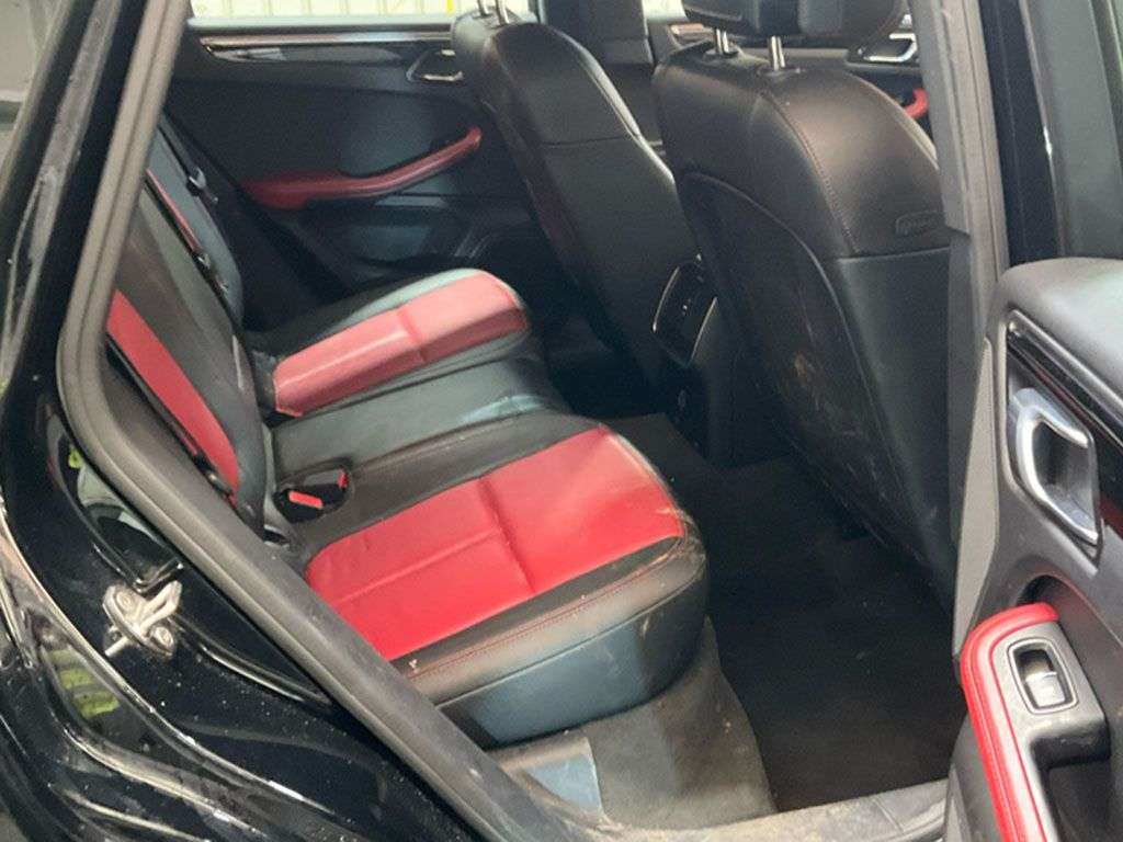 2019 PORSCHE MACAN 2019 PORSCHE MACAN