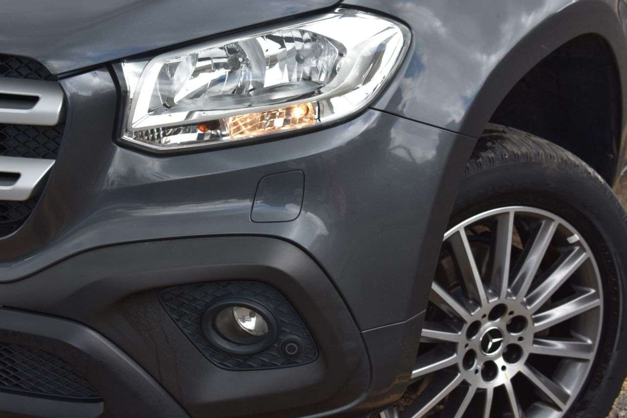 A 2019 MERCEDES-BENZ X-CLASS NO VAT 2.3 CDI Progressive Pickup Double Cab 4dr Diesel Auto 4MATIC Euro 6 A 2019 MERCEDES-BENZ X-CLASS NO VAT 2.3 CDI Progressive Pickup Double Cab 4dr Diesel Auto 4MATIC Euro 6