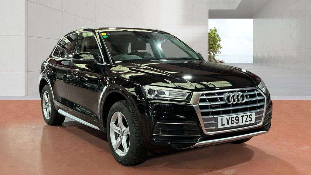 A 2019 AUDI Q5 2.0 TFSI 45 Sport SUV 5dr Petrol S Tronic quattro Euro 6 | FULL LEATHER | C A 2019 AUDI Q5 2.0 TFSI 45 Sport SUV 5dr Petrol S Tronic quattro Euro 6 | FULL LEATHER | C