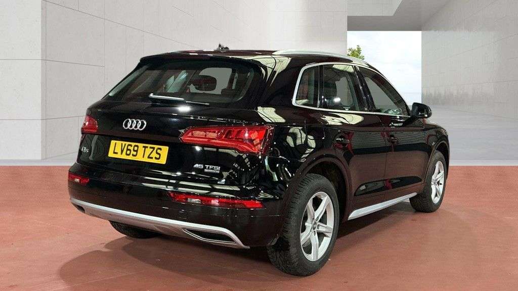 A 2019 AUDI Q5 2.0 TFSI 45 Sport SUV 5dr Petrol S Tronic quattro Euro 6 | FULL LEATHER | C A 2019 AUDI Q5 2.0 TFSI 45 Sport SUV 5dr Petrol S Tronic quattro Euro 6 | FULL LEATHER | C