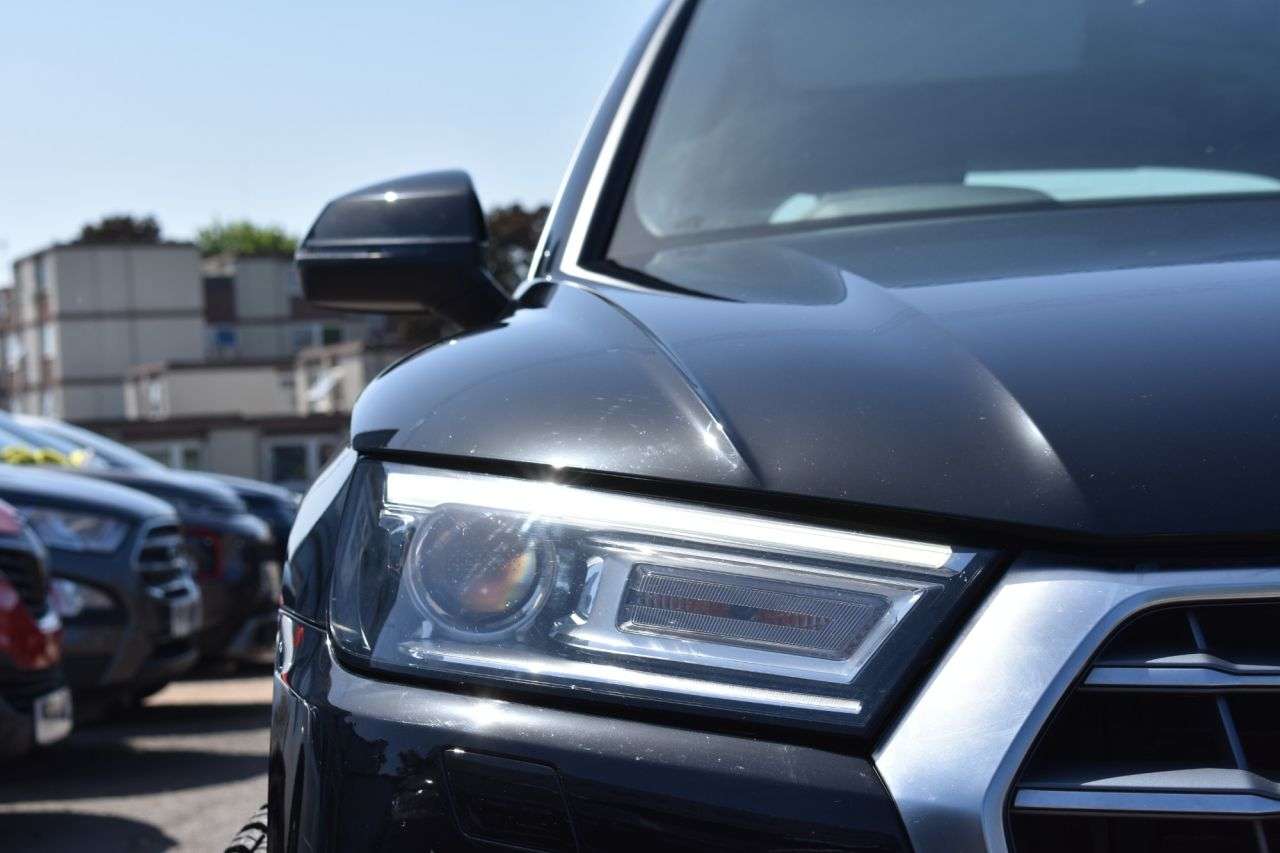 A 2019 AUDI Q5 2.0 TFSI 45 Sport SUV 5dr Petrol S Tronic quattro Euro 6 | FULL LEATHER | C A 2019 AUDI Q5 2.0 TFSI 45 Sport SUV 5dr Petrol S Tronic quattro Euro 6 | FULL LEATHER | C