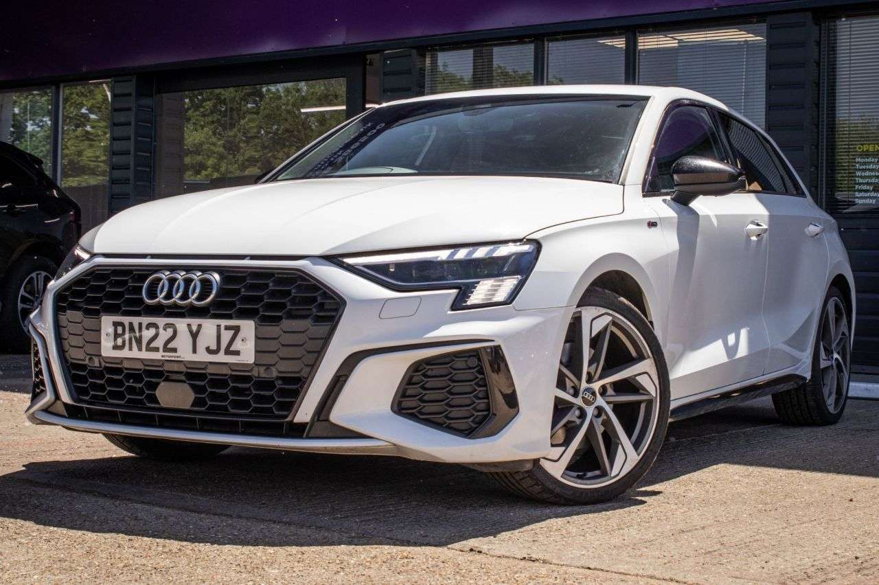 A 2022 AUDI A3 1.5 TFSI 35 Edition 1 Sportback 5dr Petrol S Tronic Euro 6 (s/s) (150 ps) A 2022 AUDI A3 1.5 TFSI 35 Edition 1 Sportback 5dr Petrol S Tronic Euro 6 (s/s) (150 ps)