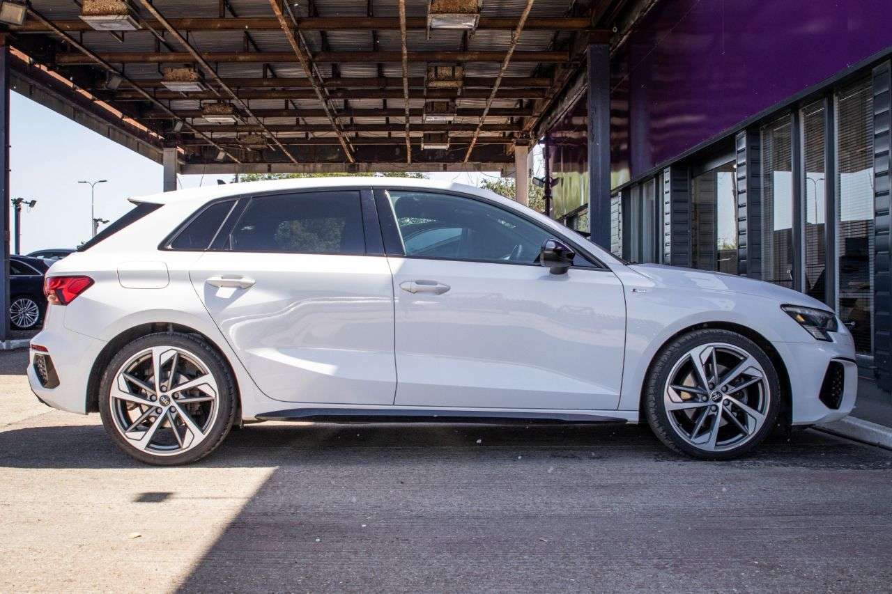 2022 AUDI A3 2022 AUDI A3