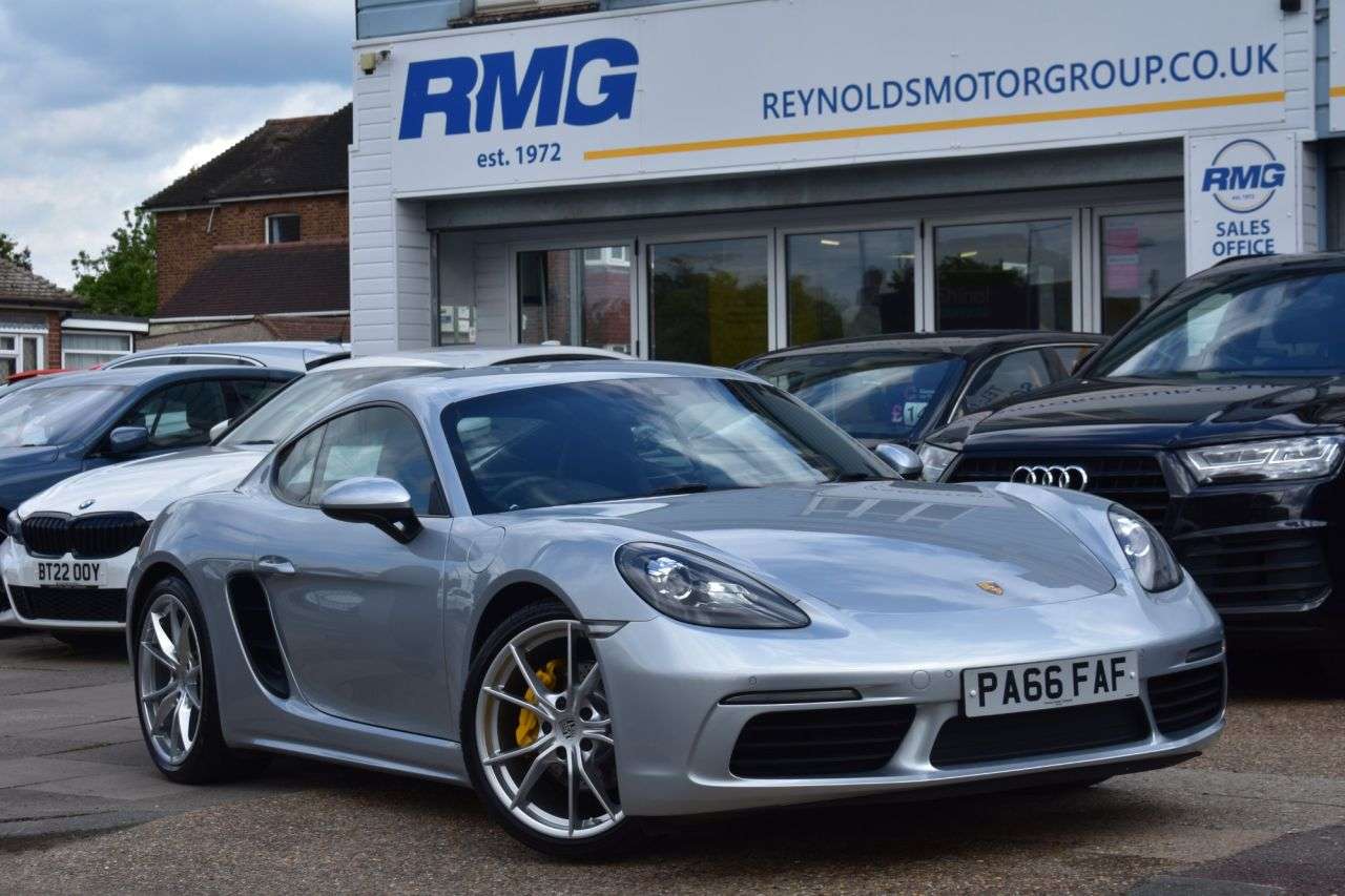 A 2016 PORSCHE 718 CAYMAN 2.0T Coupe 2dr Petrol PDK Euro 6 | MAJOR SERVICE HISTORY | LEATHER HEATED S A 2016 PORSCHE 718 CAYMAN 2.0T Coupe 2dr Petrol PDK Euro 6 | MAJOR SERVICE HISTORY | LEATHER HEATED S