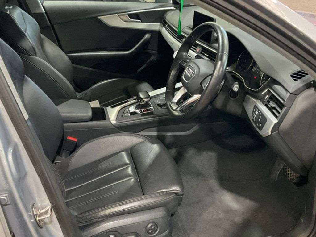 A 2017 AUDI A4 ALLROAD 3.0 TDI V6 Sport Estate 5dr Diesel S Tronic quattro Euro 6 (s/s) (218 ps) S A 2017 AUDI A4 ALLROAD 3.0 TDI V6 Sport Estate 5dr Diesel S Tronic quattro Euro 6 (s/s) (218 ps) S