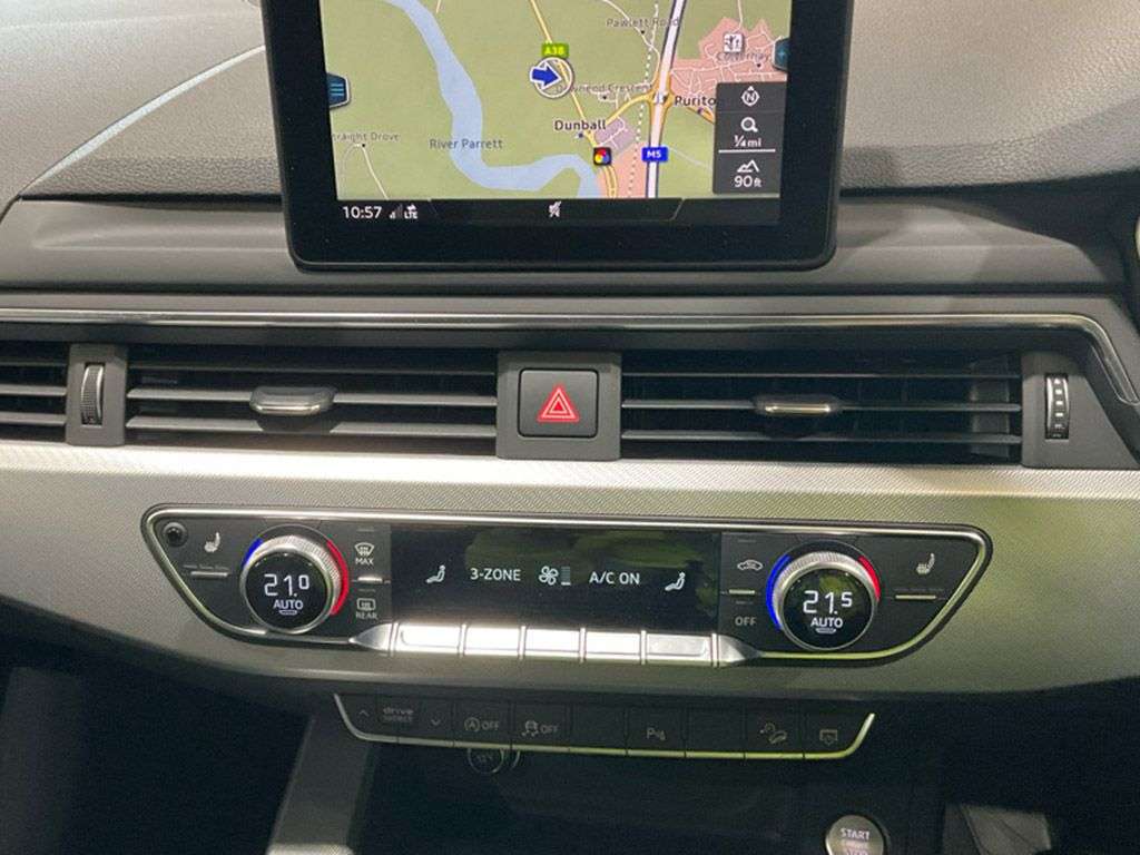 A 2017 AUDI A4 ALLROAD 3.0 TDI V6 Sport Estate 5dr Diesel S Tronic quattro Euro 6 (s/s) (218 ps) S A 2017 AUDI A4 ALLROAD 3.0 TDI V6 Sport Estate 5dr Diesel S Tronic quattro Euro 6 (s/s) (218 ps) S
