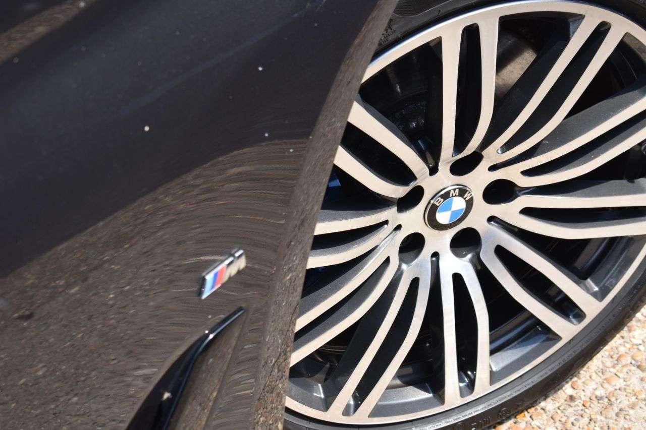 A 2019 BMW 5 SERIES 2.0 530e 9.2kWh M Sport Saloon 4dr Petrol Plug-in Hybrid Auto Euro 6 | BATT A 2019 BMW 5 SERIES 2.0 530e 9.2kWh M Sport Saloon 4dr Petrol Plug-in Hybrid Auto Euro 6 | BATT