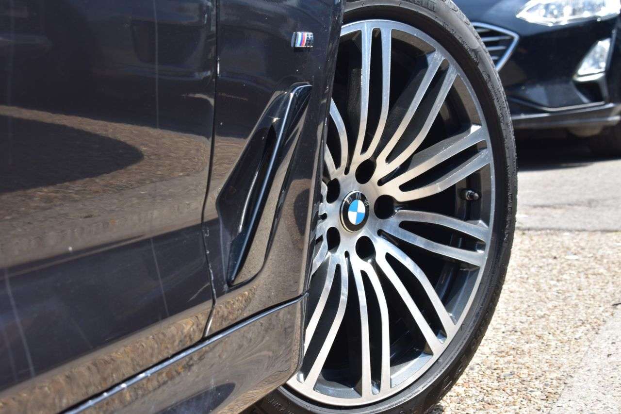 2019 BMW 5 SERIES 2019 BMW 5 SERIES