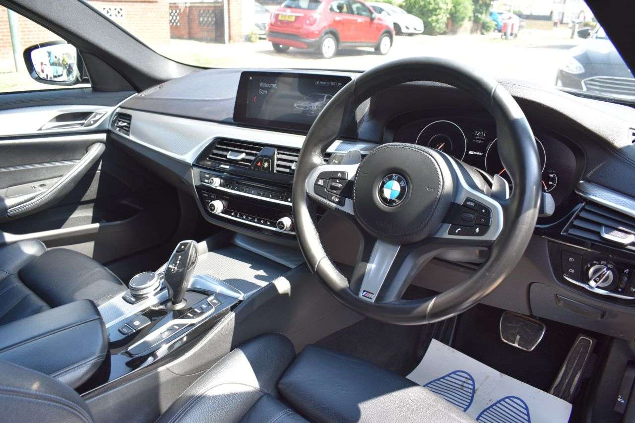 2019 BMW 5 SERIES 2019 BMW 5 SERIES