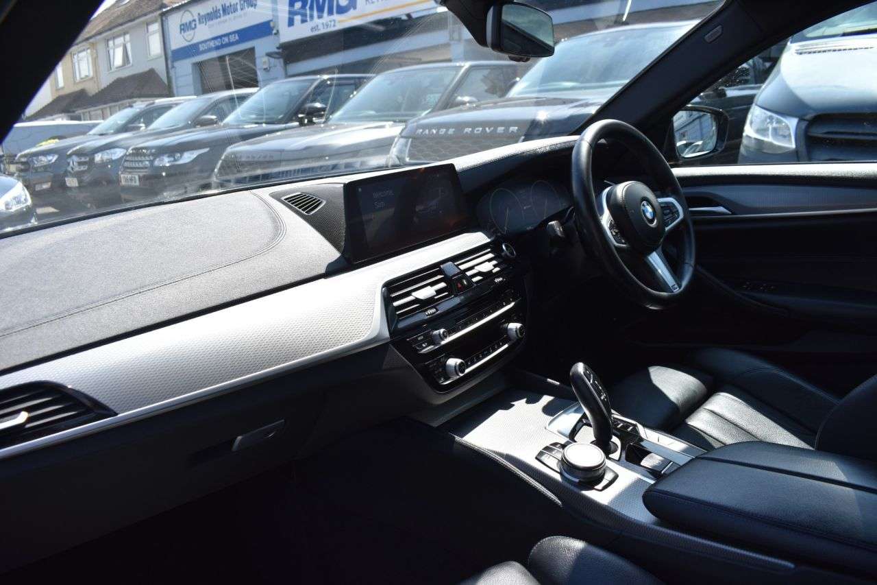 2019 BMW 5 SERIES 2019 BMW 5 SERIES