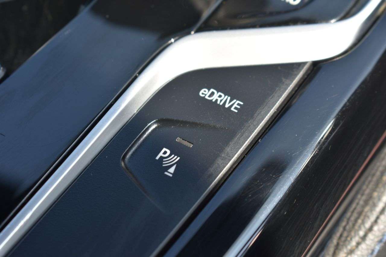 2019 BMW 5 SERIES 2019 BMW 5 SERIES
