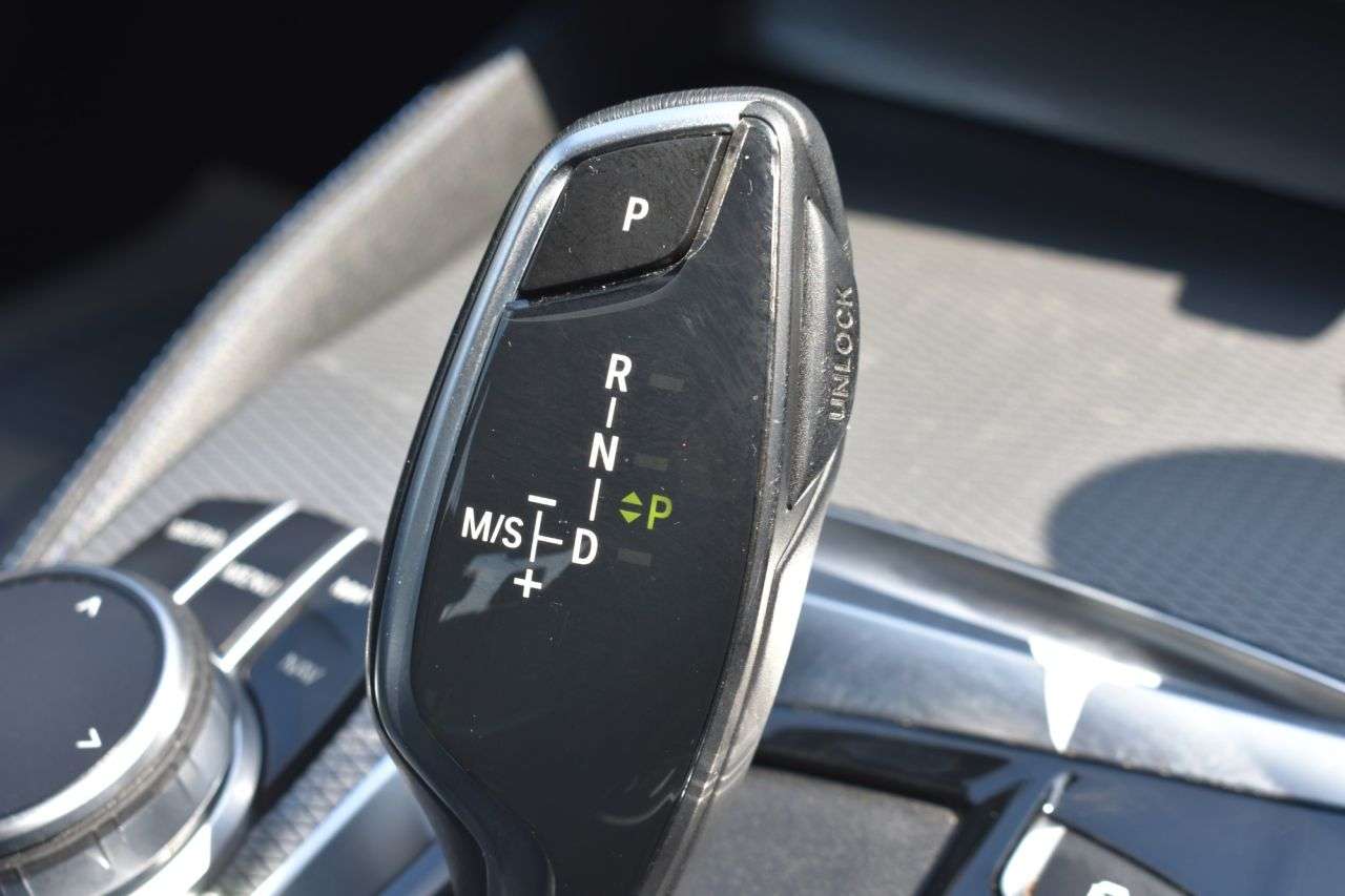 2019 BMW 5 SERIES 2019 BMW 5 SERIES