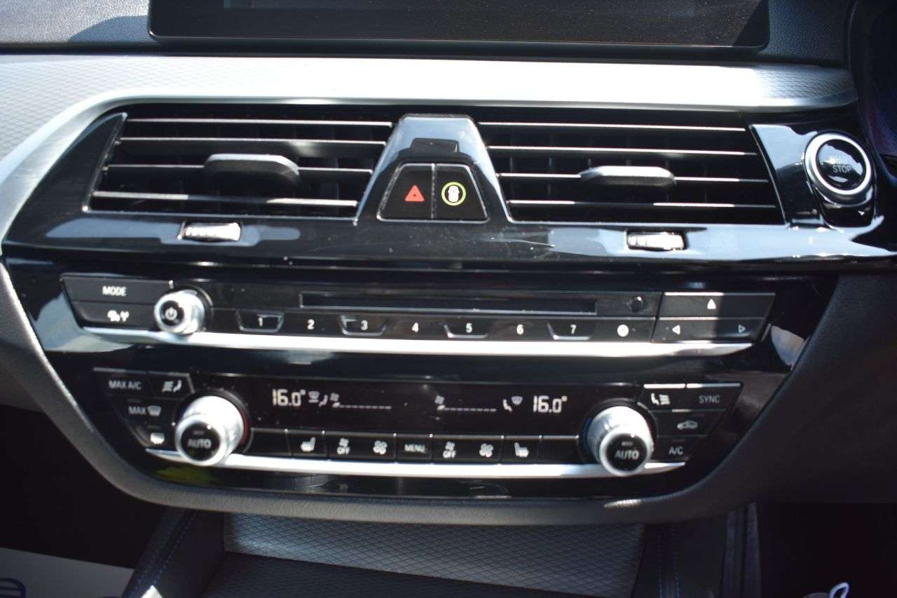 2019 BMW 5 SERIES 2019 BMW 5 SERIES
