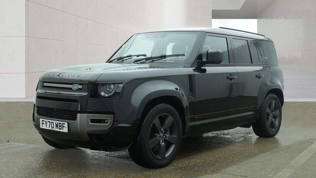 A 2020 LAND ROVER DEFENDER 3.0 D300 MHEV X-Dynamic HSE SUV 5dr Diesel Auto 4WD Euro 6 (s/s) (300 ps) A 2020 LAND ROVER DEFENDER 3.0 D300 MHEV X-Dynamic HSE SUV 5dr Diesel Auto 4WD Euro 6 (s/s) (300 ps)