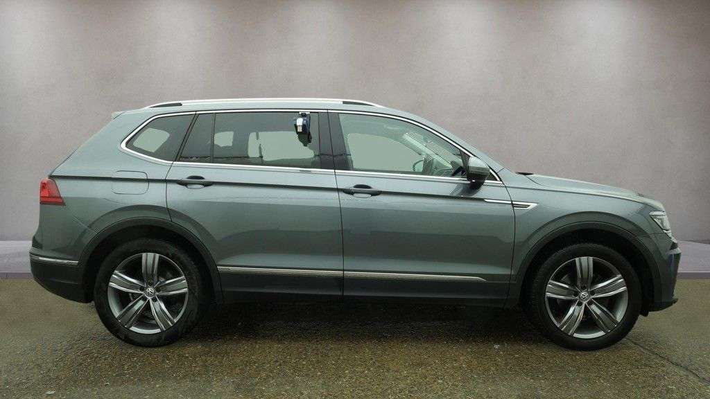2018 VOLKSWAGEN TIGUAN ALLSPACE 2018 VOLKSWAGEN TIGUAN ALLSPACE