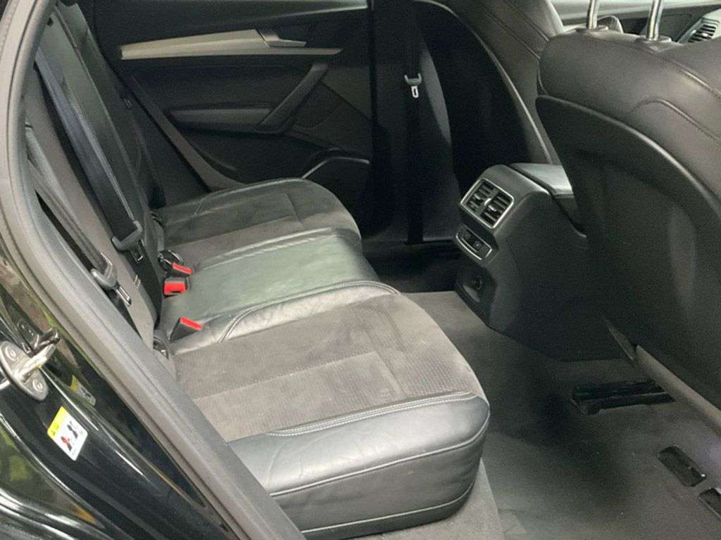 A 2019 AUDI Q5 2.0 TDI 40 S line SUV 5dr Diesel S Tronic quattro Euro 6 (s/s) (190 ps) A 2019 AUDI Q5 2.0 TDI 40 S line SUV 5dr Diesel S Tronic quattro Euro 6 (s/s) (190 ps)