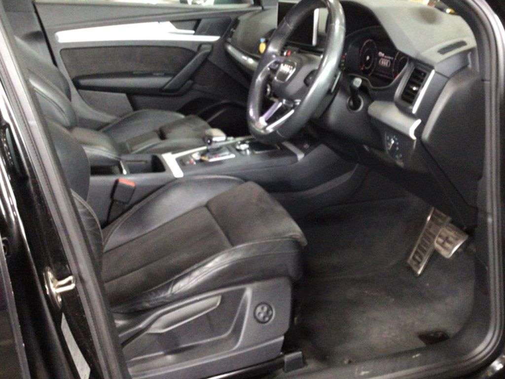 A 2018 AUDI Q5 TDI QUATTRO S LINE A 2018 AUDI Q5 TDI QUATTRO S LINE