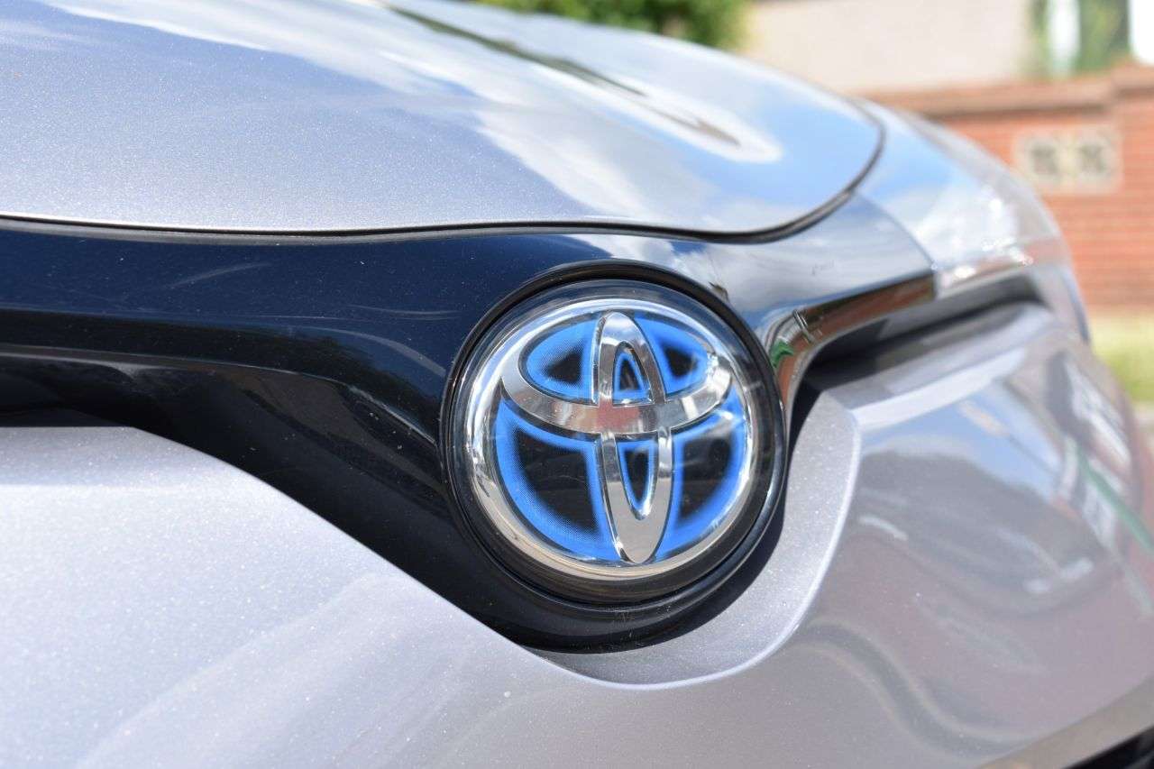 2017 TOYOTA C-HR 2017 TOYOTA C-HR