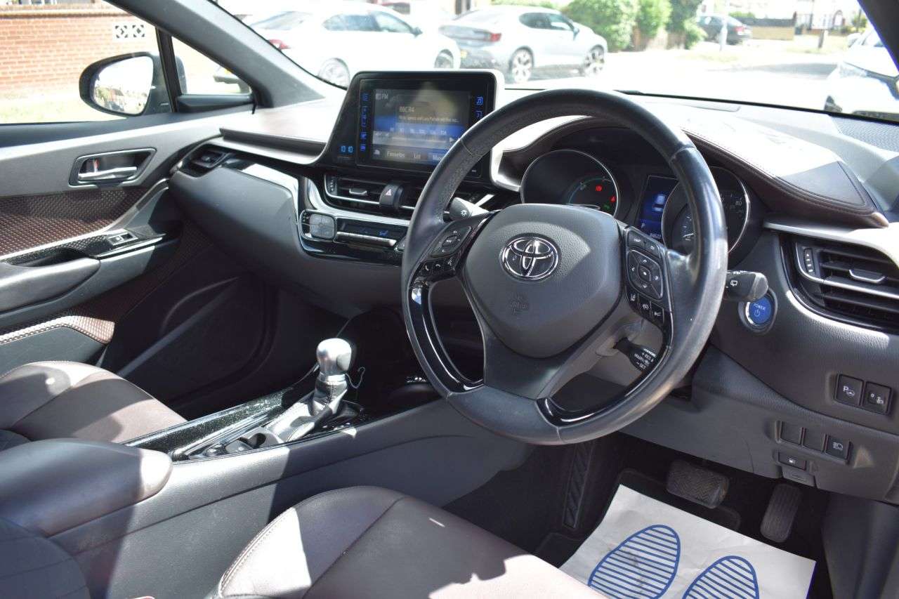 2017 TOYOTA C-HR 2017 TOYOTA C-HR