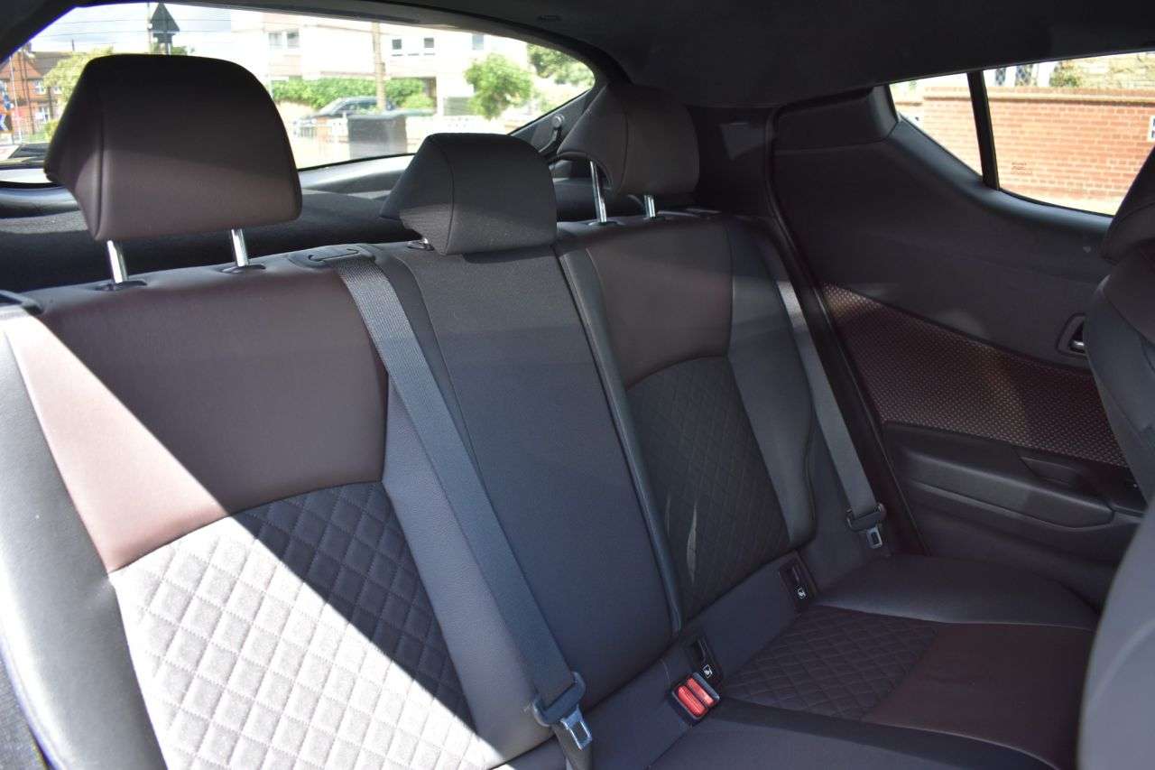 2017 TOYOTA C-HR 2017 TOYOTA C-HR