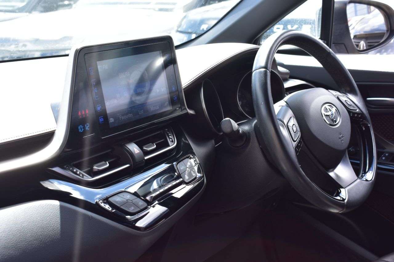 2017 TOYOTA C-HR 2017 TOYOTA C-HR
