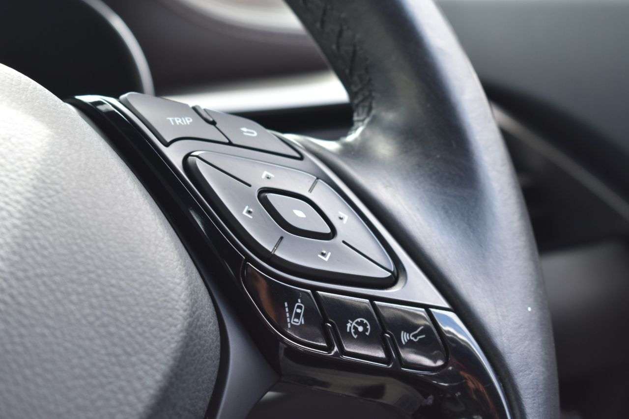 2017 TOYOTA C-HR 2017 TOYOTA C-HR