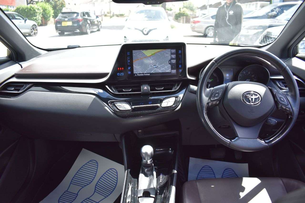 2017 TOYOTA C-HR 2017 TOYOTA C-HR
