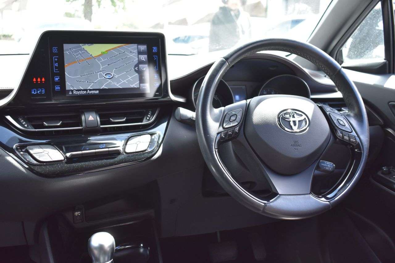 2017 TOYOTA C-HR 2017 TOYOTA C-HR