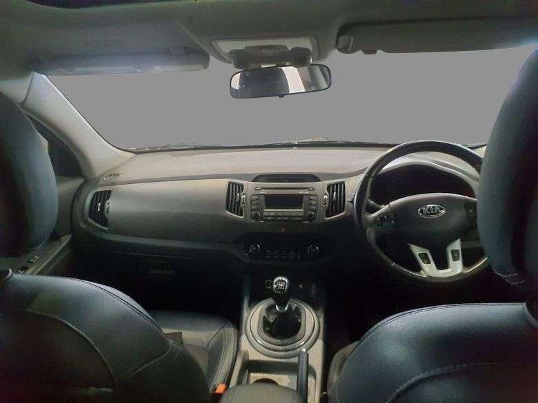 A 2014 KIA SPORTAGE 1.6 GDi EcoDynamics 2 SUV 5dr Petrol Manual 2WD Euro 5 (s/s) (133 bhp) A 2014 KIA SPORTAGE 1.6 GDi EcoDynamics 2 SUV 5dr Petrol Manual 2WD Euro 5 (s/s) (133 bhp)