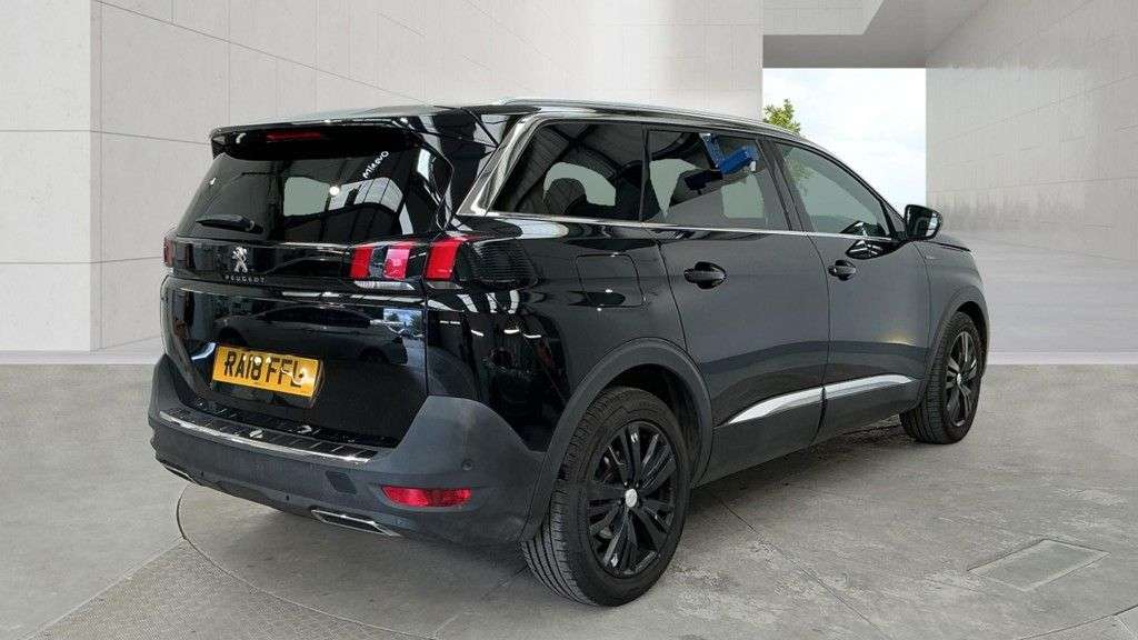 2018 PEUGEOT 5008 2018 PEUGEOT 5008